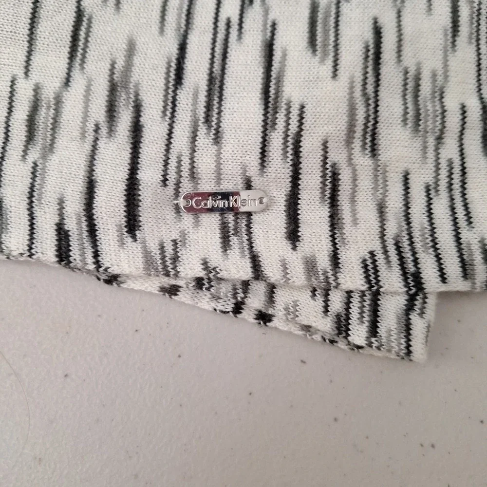Calvin Klein Scarf Wrap Shawl Shrug Women's White Black 36